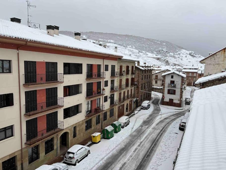 Apartamento Recien Reformado En Ескарай Екстер'єр фото